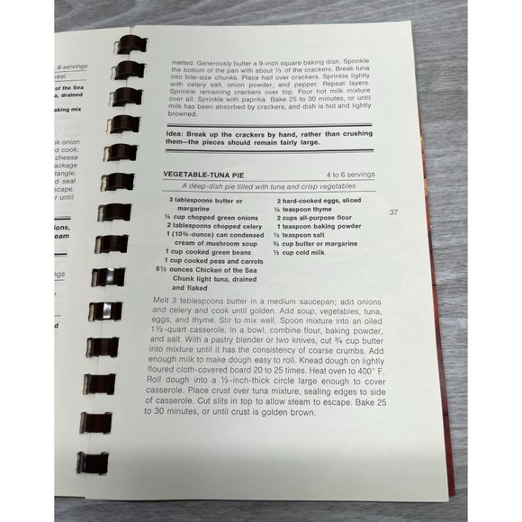 Tempting Tuna Cookbook Chicken of the Sea Recipes 1976 Vintage - Picture 7 of 9